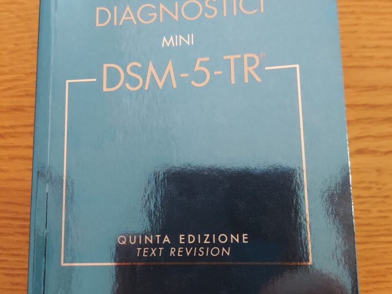 Vendo Mini DSM5 TR e DSM 5 Diagnosi Differenziale